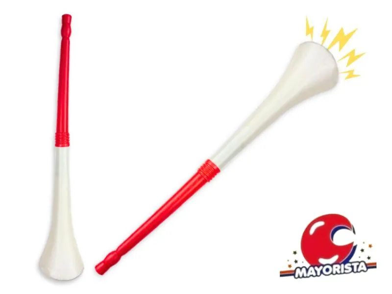 [7661] CORNETA CANCHA 60 CM ROJA Y BLANCA (VUVUZELA) CHICHE PLAST