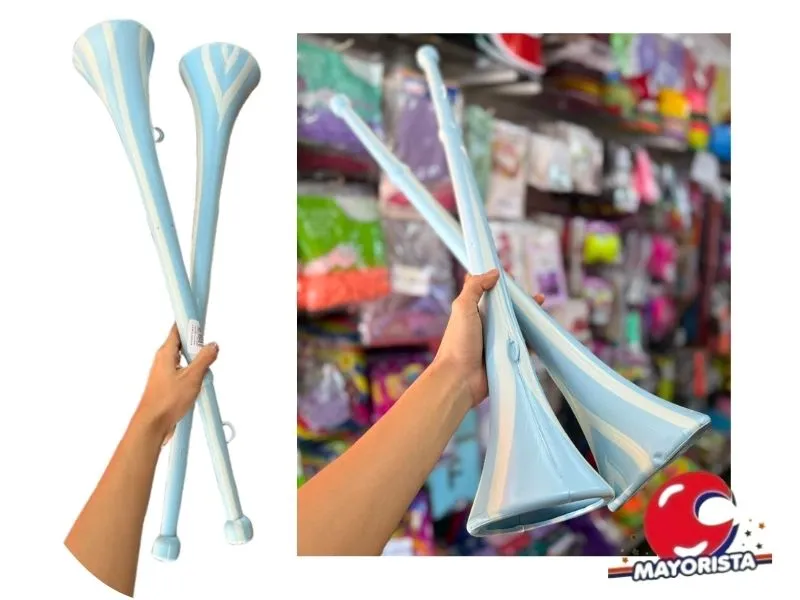 CORNETA CANCHA 60 CM RAYAS CELESTE Y BLANCA ARGENTINA (VUVUZELA) ADRIANA