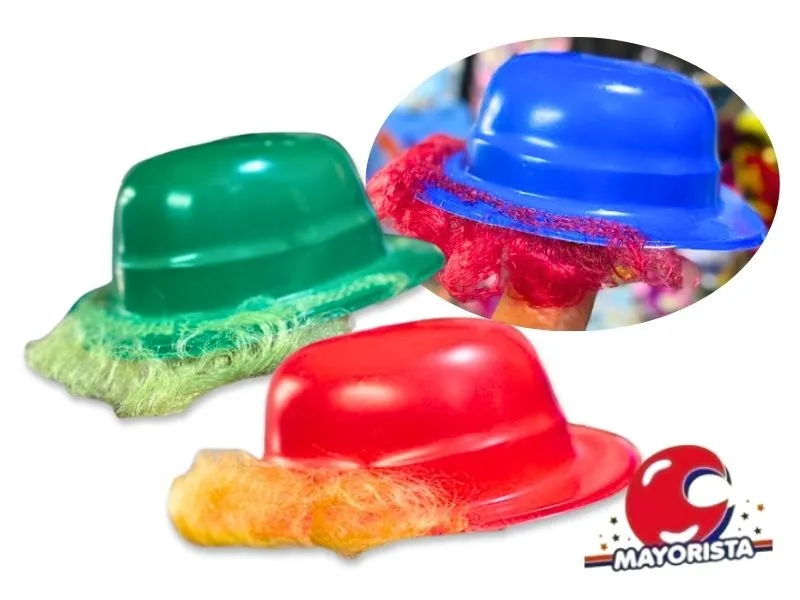 SOMBRERO PLASTICO BOMBIN LISO CON PELOS (1010P) TRIGGER PACK